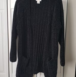 Black cardigan Size L